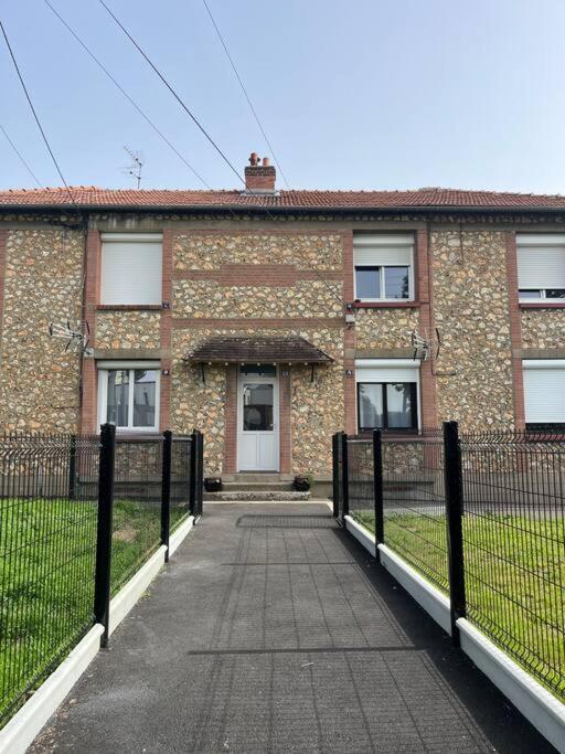 Logement 10 Minutes De Rouen Oissel Luaran gambar